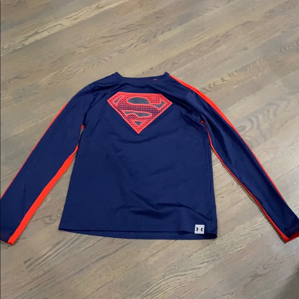 Boys Under Armour HeatGear long sleeve shirt